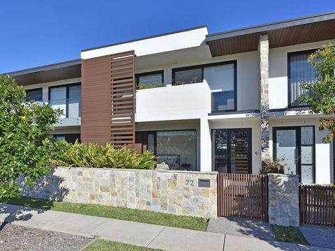 Villa Catania Waterside At Trinity Point - Tourism Brisbane 0