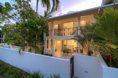 Villa Del Mar - Port Douglas - Brisbane Tourism 2