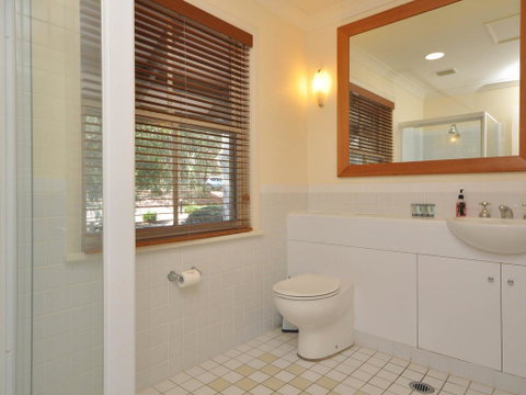 Villa Executive 2br Petit Verdot Resort Condo Located Within Cypress Lakes Resort (nothing Is More Central) - Brisbane Tourism 2