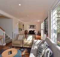 Villa Executive 2br Quattro Resort Condo located within Cypress Lakes Resort nothing is more central - Brisbane Tourism