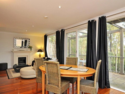Villa Executive 2br Valley Views Resort Condo Located Within Cypress Lakes Resort (nothing Is More Central) - Brisbane Tourism 1