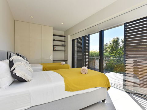 Villa Positano Waterside At Trinity Point - Tourism Brisbane 1