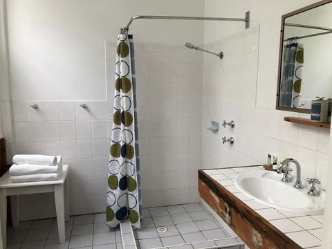 Vine Valley Inn - Tourism Brisbane 1
