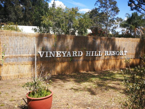Vineyard Hill Resort - Brisbane Tourism 0