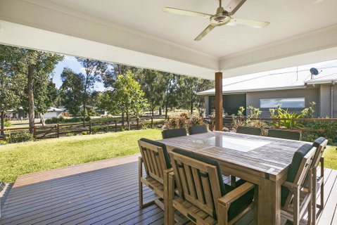Vino E Golf - Brisbane Tourism 1