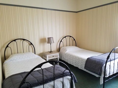 Wagga Wagga Country Cottages - Brisbane Tourism 3