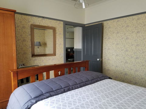 Wagga Wagga Country Cottages - Brisbane Tourism 1
