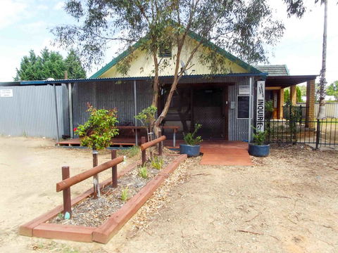 Wagga Wagga Tourist Park - Brisbane Tourism 0