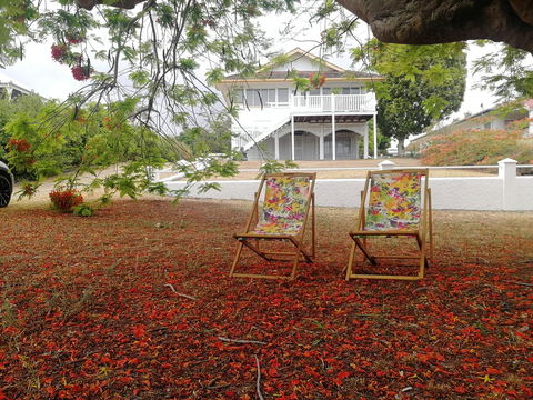 Walk To Beach Queenslander HOME In CBD Hervey Bay - Brisbane Tourism 1