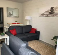 Walk to Lamberts Beach with Wi-fi and Netflix - Brisbane Tourism