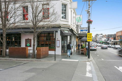 Walk To The MCG, The Tan, Botanic Gardens & Train - Tourism Brisbane 3