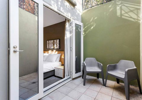 Walk To The MCG, The Tan, Botanic Gardens & Train - Tourism Brisbane 2