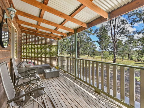 Wallaby Cottage - Cute Accom In Bushland Setting - Brisbane Tourism 0