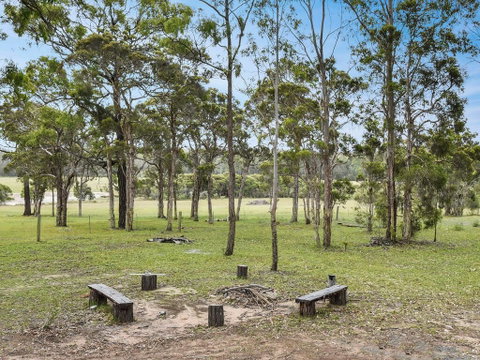 Wallaby Cottage - Cute Accom In Bushland Setting - Brisbane Tourism 2