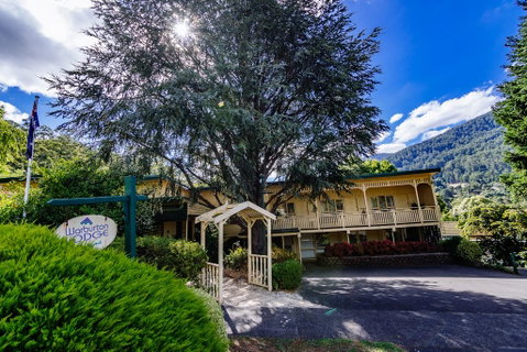 Warburton Lodge - Brisbane Tourism 0