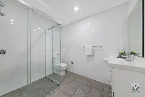 WARRICK FRAM 3 BEDS APT FREE PARKING WALK TO WESTFIELD CLOSE TO HOSPITAL NWF003 - Tourism Brisbane 3