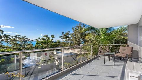 Water Views On Wallawa - Tourism Brisbane 3