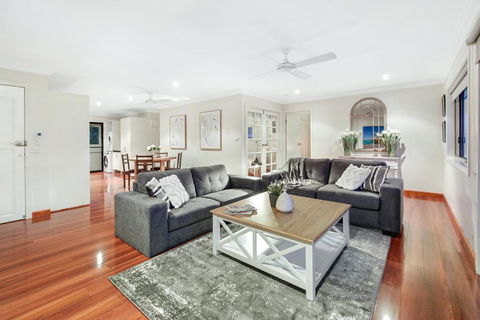 Waterfront Boutique Apartment - Personal Concierge - Brisbane Tourism 3