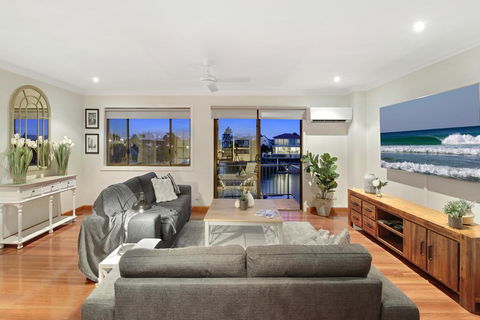 Waterfront Boutique Apartment - Personal Concierge - Brisbane Tourism 0
