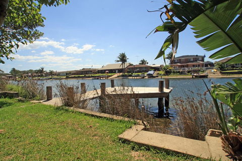 Waterfront Delight On Cater - Tourism Brisbane 1