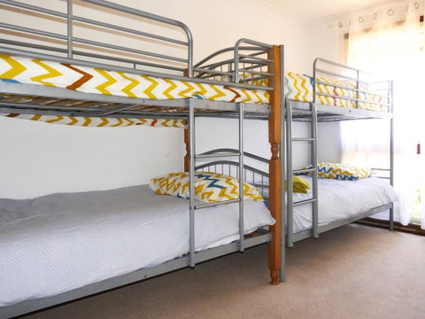 Waterfront Haven With Jetty, Mooring And WiFI - Brisbane Tourism 2