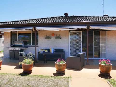 Waterfront Haven With Jetty, Mooring And WiFI - Brisbane Tourism 1
