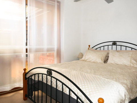 Waterfront Haven With Jetty, Mooring And WiFI - Brisbane Tourism 3