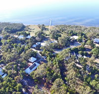Waterfront Retreat At Wattle Point - Brisbane Tourism