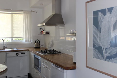Amelina Cottages - Brisbane Tourism 21