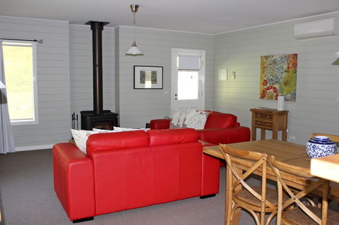 Amelina Cottages - Brisbane Tourism 37