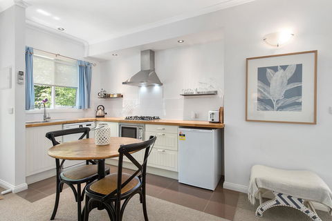 Amelina Cottages - Brisbane Tourism 14