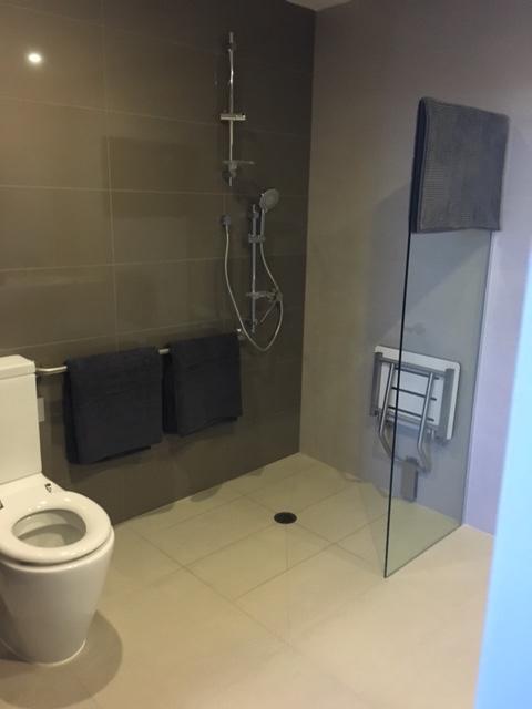 Collins Accommodation - Brisbane Tourism 8