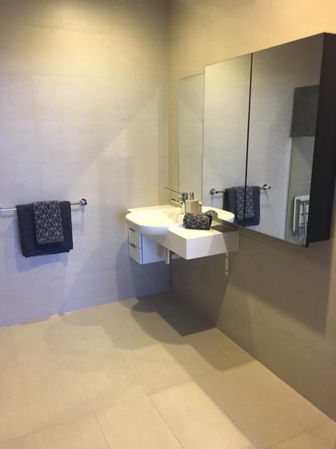 Collins Accommodation - Brisbane Tourism 10