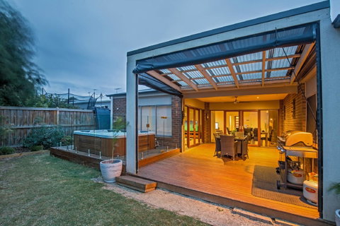 Nautical Rise Torquay - Brisbane Tourism 7