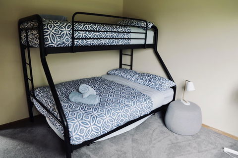 Red Ceder Cottage - Great Ocean Road - Port Campbell - Tourism Brisbane 6