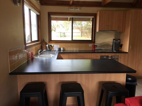 Red Ceder Cottage - Great Ocean Road - Port Campbell - Tourism Brisbane 13