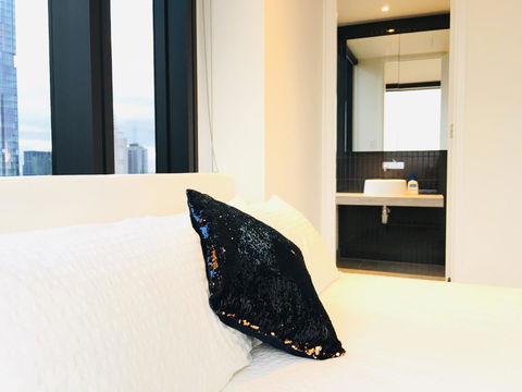 CBD Spacious 3 Bedrooms-Breathtaking View Gym Pool - Brisbane Tourism 36