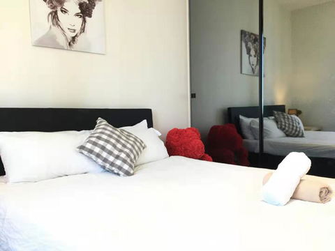 CBD Spacious 3 Bedrooms-Breathtaking View Gym Pool - Brisbane Tourism 6
