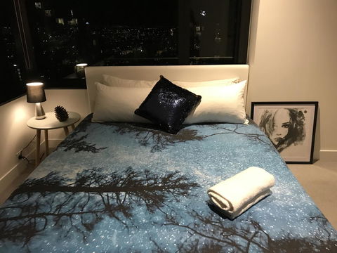 CBD Spacious 3 Bedrooms-Breathtaking View Gym Pool - Brisbane Tourism 9