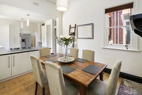 Windermere Fitzroy - Rejuvenate Stays - Brisbane Tourism 3