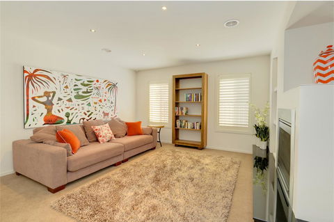 Newington Lakehouse - Tourism Brisbane 16