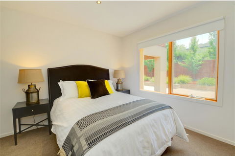 Newington Lakehouse - Tourism Brisbane 6