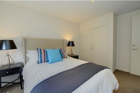 Newington Lakehouse - Tourism Brisbane 1