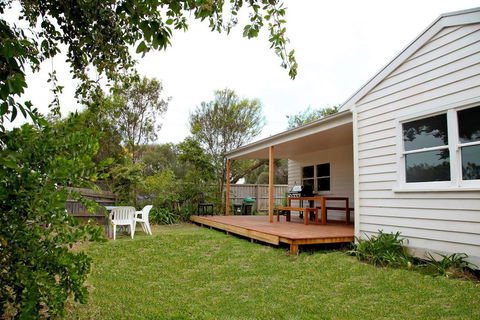 Sorrento Beach Cottages No. 2 - In The Heart Of Sorrento - Brisbane Tourism 5