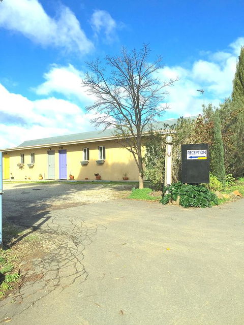 The Albion Motel Castlemaine - Tourism Brisbane 4