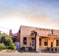 Albion Hotel and Motel Castlemaine - Tourism Brisbane