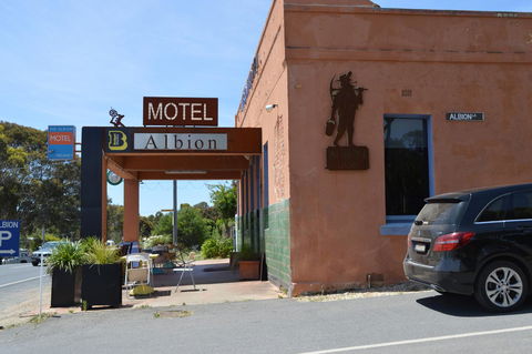 The Albion Motel Castlemaine - Tourism Brisbane 6