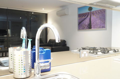 Auzzie Apartments Docklands, Melbourne - Tourism Brisbane 5