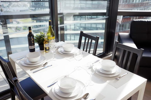 Auzzie Apartments Docklands, Melbourne - Tourism Brisbane 31