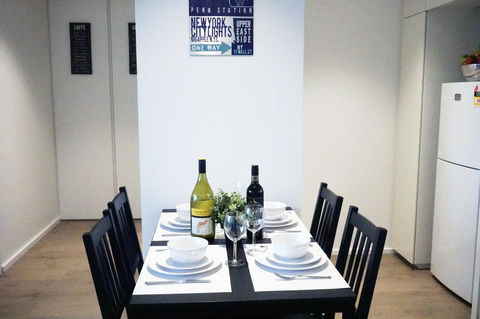 Auzzie Apartments Docklands, Melbourne - Tourism Brisbane 9